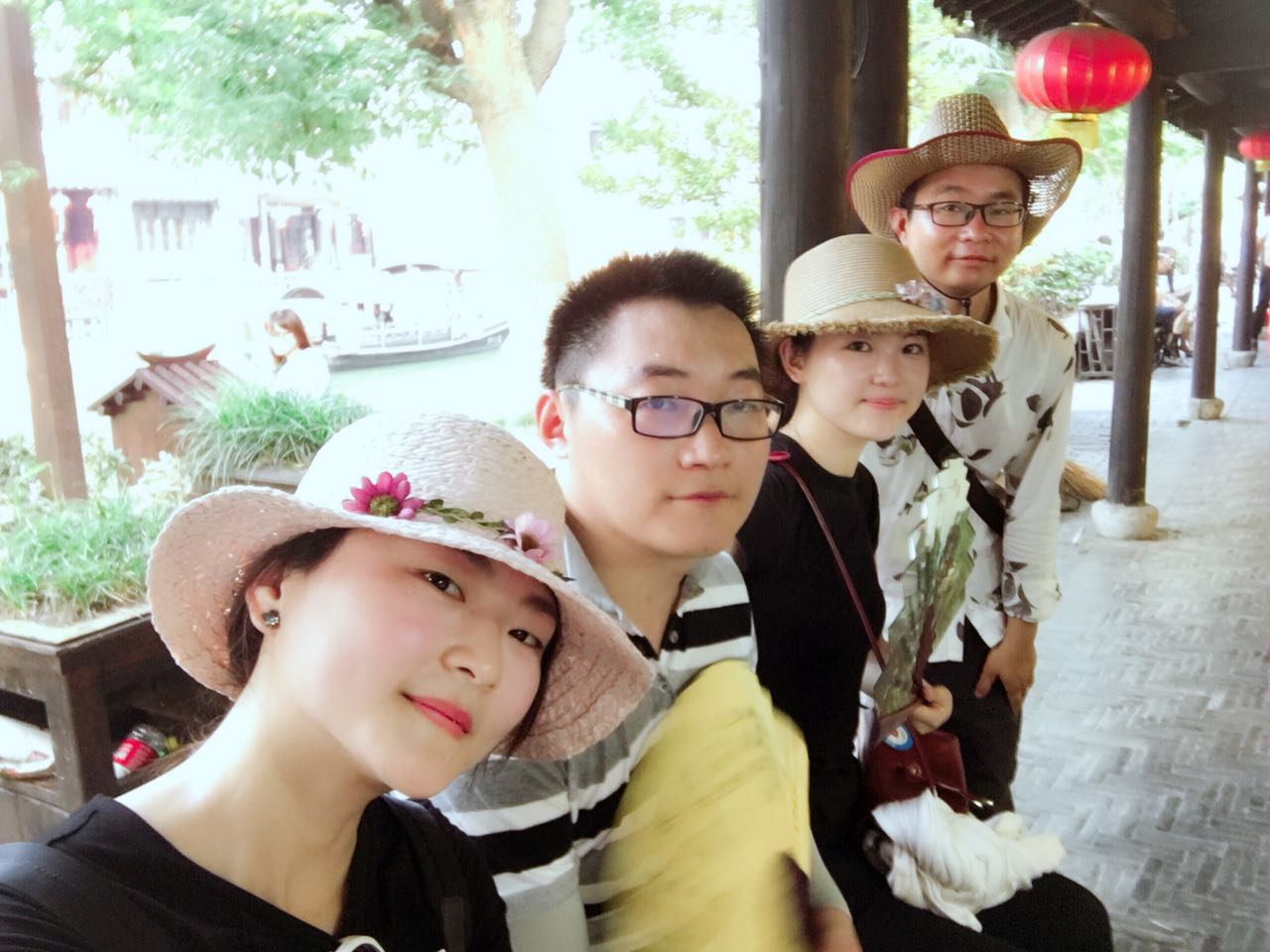 浙江嘉善西塘古鎮合影
